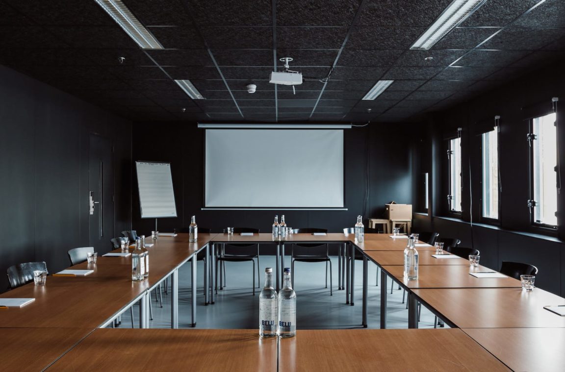 how much does a conference room cost how much does a conference room cost